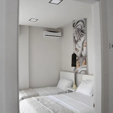 Cross Plaza Aparthotel Stavros  Exterior photo
