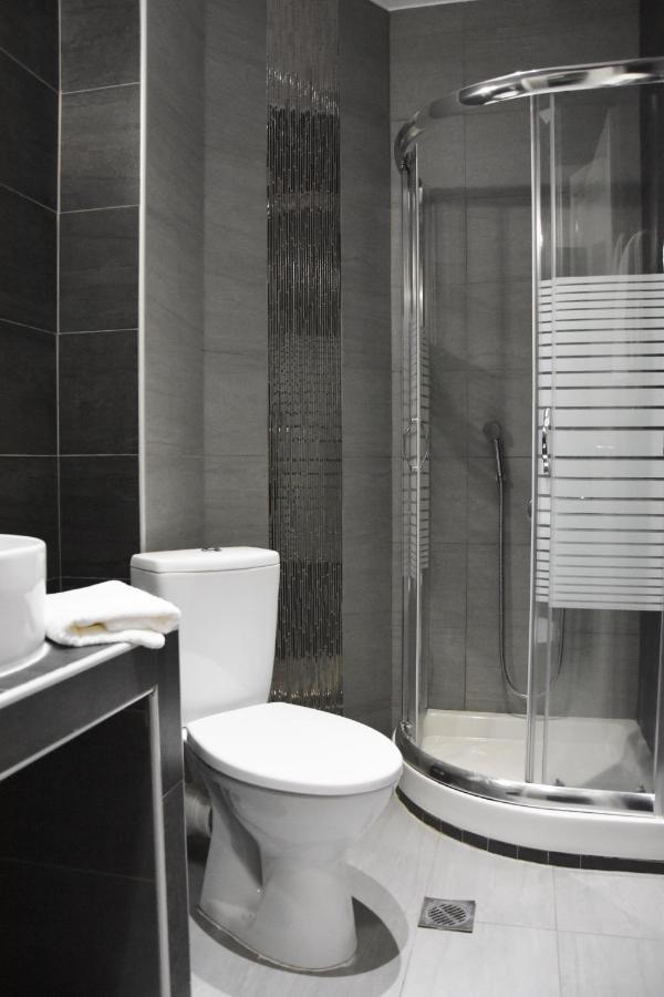 Aparthotel Cross Plaza *