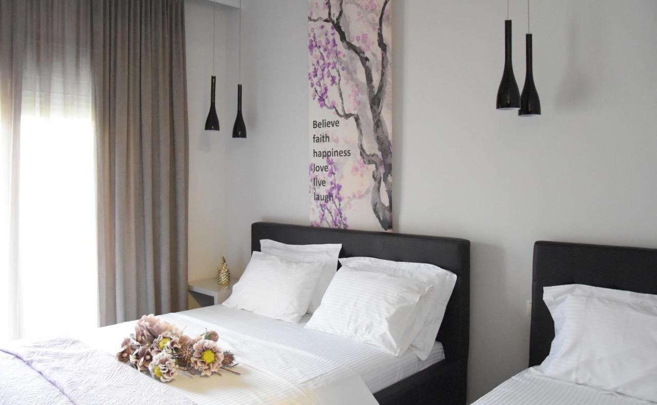 Aparthotel Cross Plaza